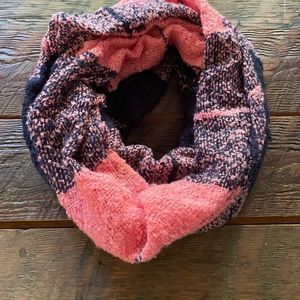 Winter weather infinity scarf